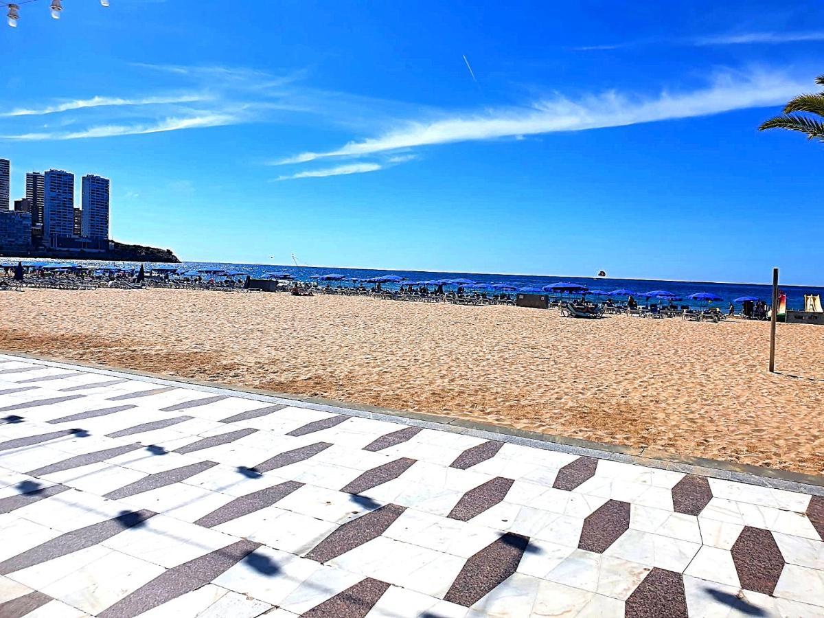 First Line Beach Beautiful Two Bedrooms Benidorm Dış mekan fotoğraf